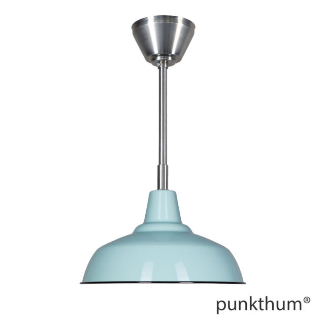 Hellgrüne Fabriklampe, Emaillelampe mit Stahlrohr-Aufhängung und Baldachin.