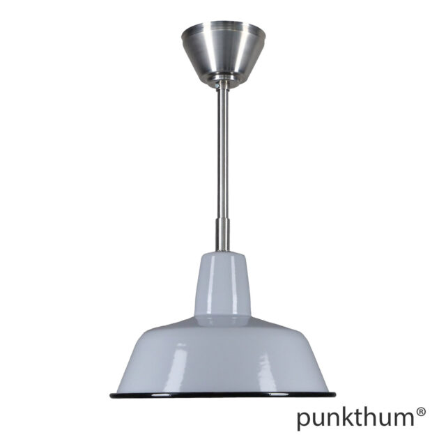 Graue Fabriklampe, Emaillelampe mit Stahlrohr-Aufhängung und Baldachin.