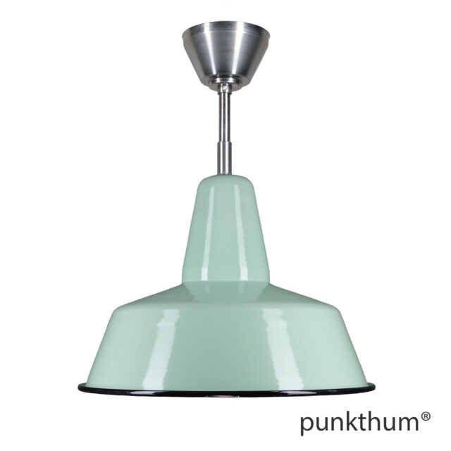 Apfelgrüne Emaillelampe, Fabriklampe mit Stahlrohr-Aufhängung und Baldachin.