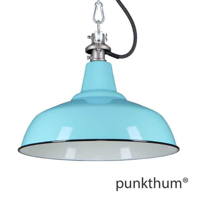 Aquamarine Emaillelampe, Industrielampe mit Stahlguss-Aufhängung und schwarzem Textilkabel.