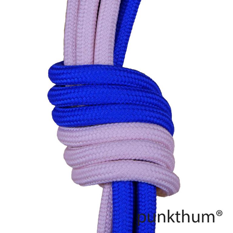Textilkabel, Farbe rosa, mit dunkelblauem Kabel.