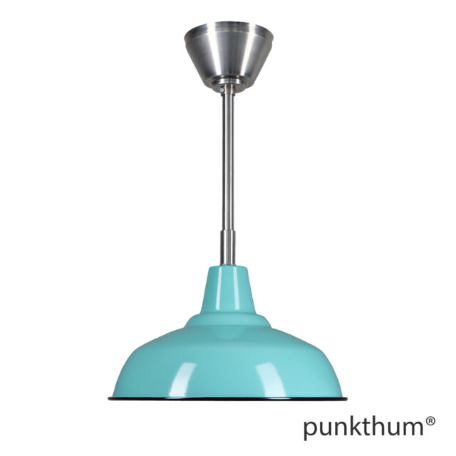 Fabriklampe, Emaillelampe in türkis, mit Stahlrohr-Aufhängung und Baldachin.